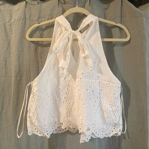 Small Essue top. Bow in back